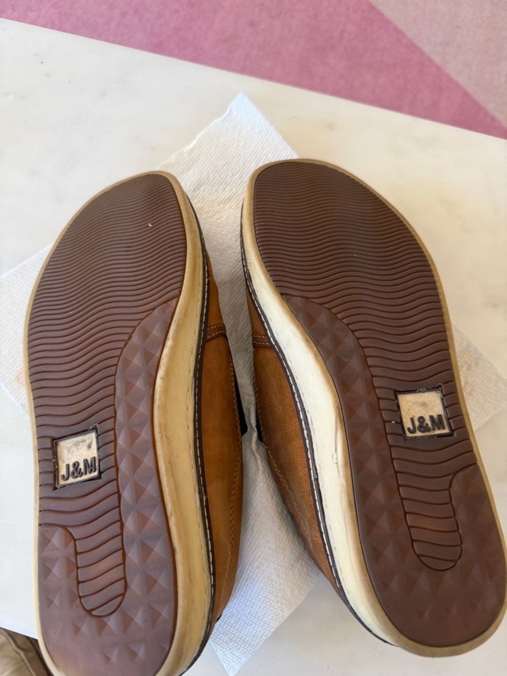Johnston & Murphy brown sheepskin slip on - Picture 8 of 8